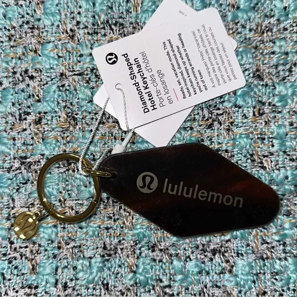 lululemon Diamond Shaped Marble Brown Gold Tone Hotel Key Chain NWT